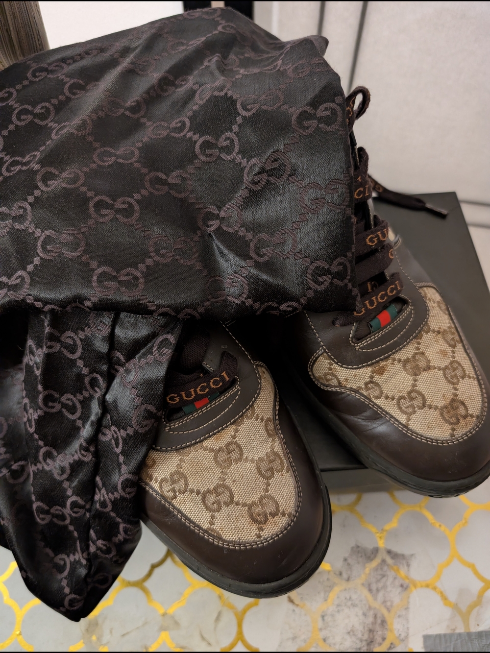 Gucci Men’s Brown GG Canvas & Dark Brown Leather Sneakers with Green-Red Web - Picture 2 of 16